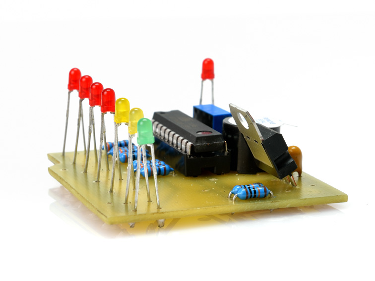 leakfinger flatroof +pipe